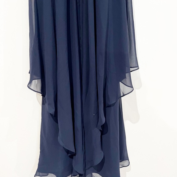 Eliza J Chiffon Layered Gold Chain High Neck Navy Maxi Gown Size 10 - Picture 6 of 9